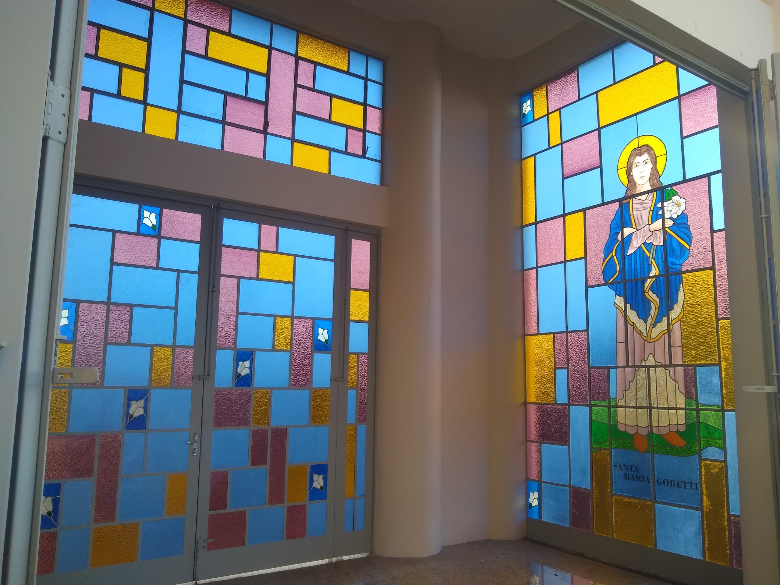 Vitral para Comunidade Santa Maria Goretti