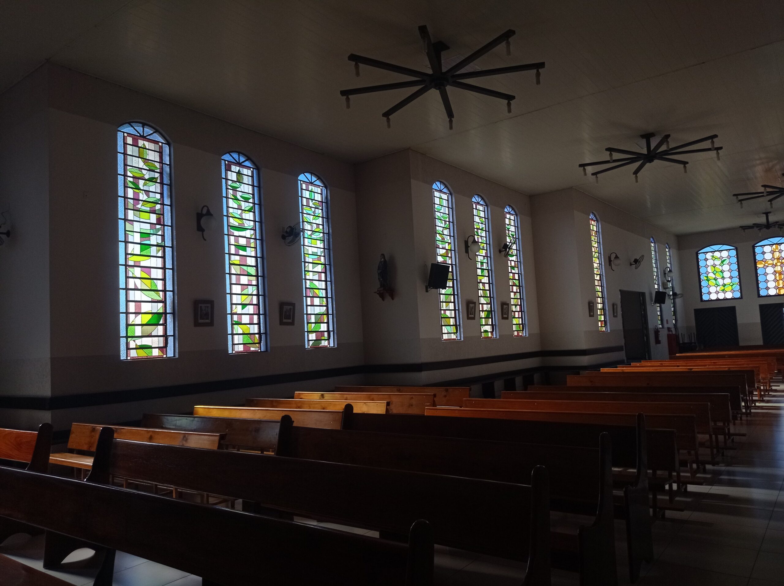 Vitral feito para a Paróquia Nossa Senhora do Belo Ramo