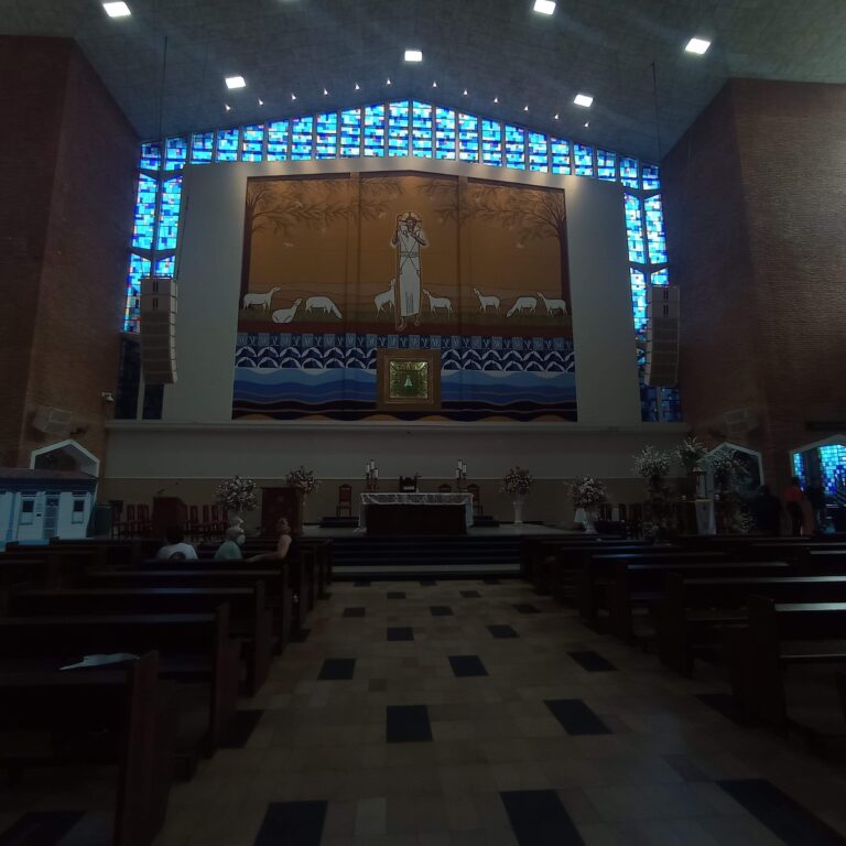 Paróquia Santuário Nossa Senhora Aparecida – Tambaú SP (3)