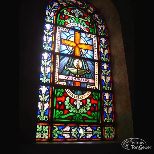 Restauração de vitral religioso